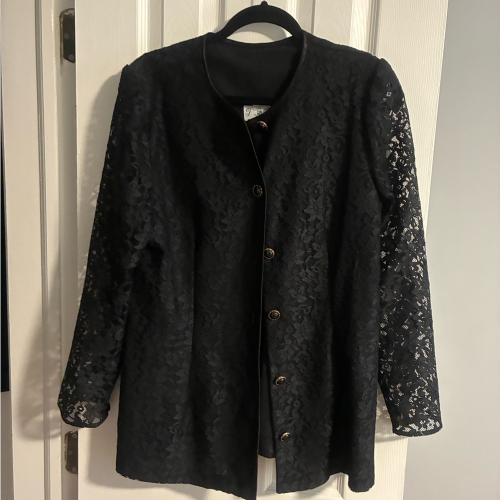 Elegant Black Lace Women's Jacket